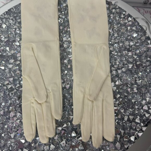 1950s cream mid-length gloves with embroidered flowers made in france rare vtg - Picture 14 of 14